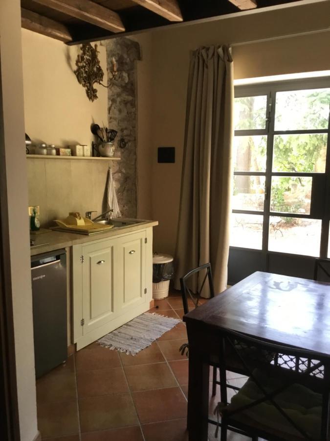 Agriturismo Castello Santa Margherita Cori Exteriör bild