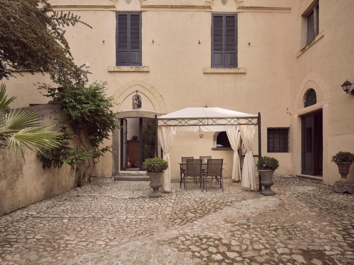 Agriturismo Castello Santa Margherita Cori Exteriör bild